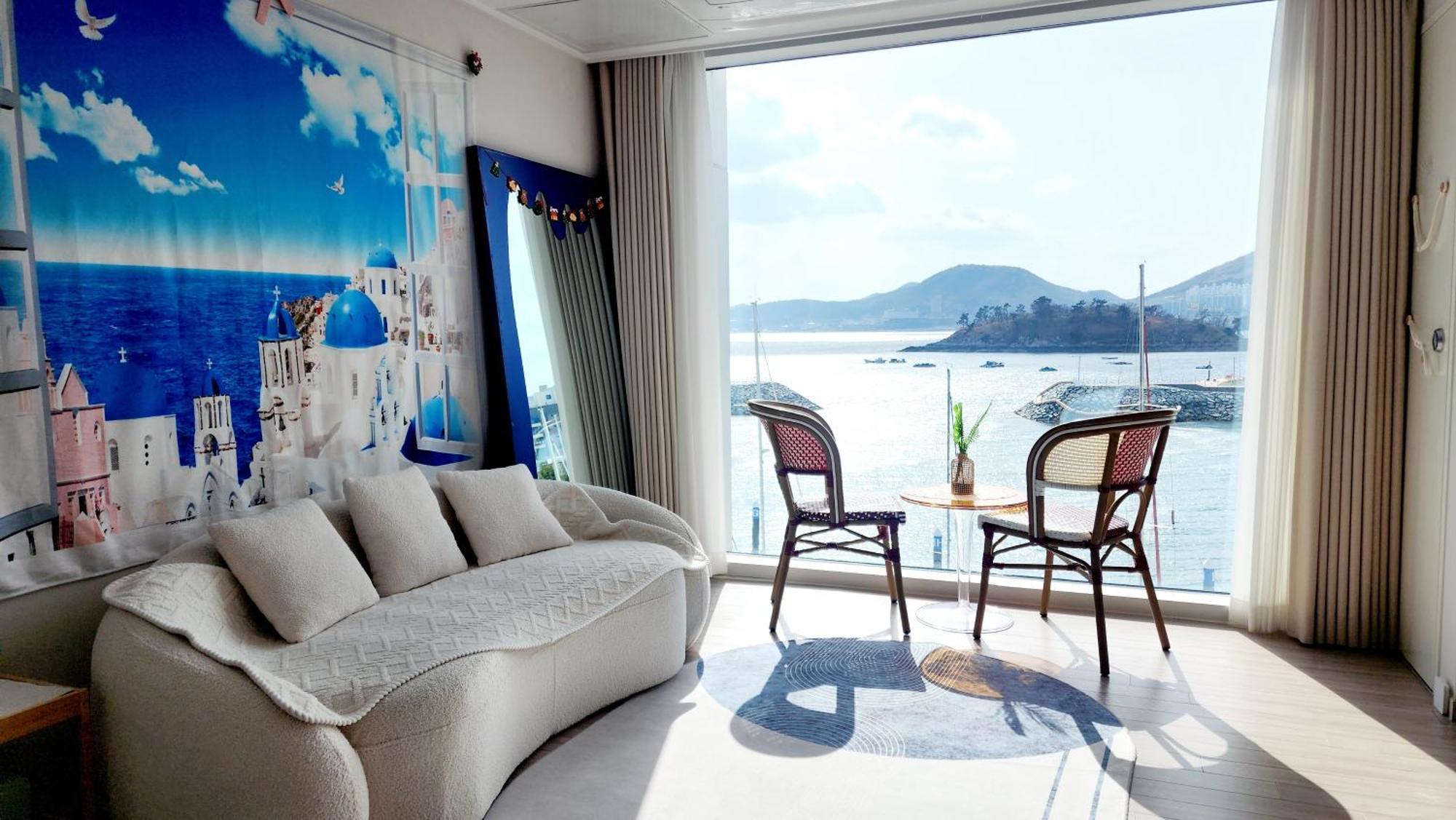 The Castle Ocean Suite 여수 외부 사진